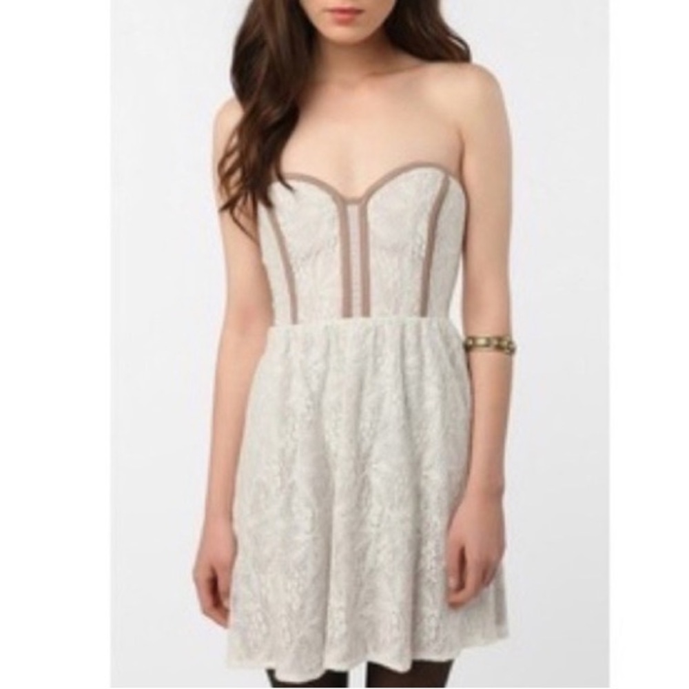 Urban Outfitters Pins & Needles Strapless Lace Dress XS